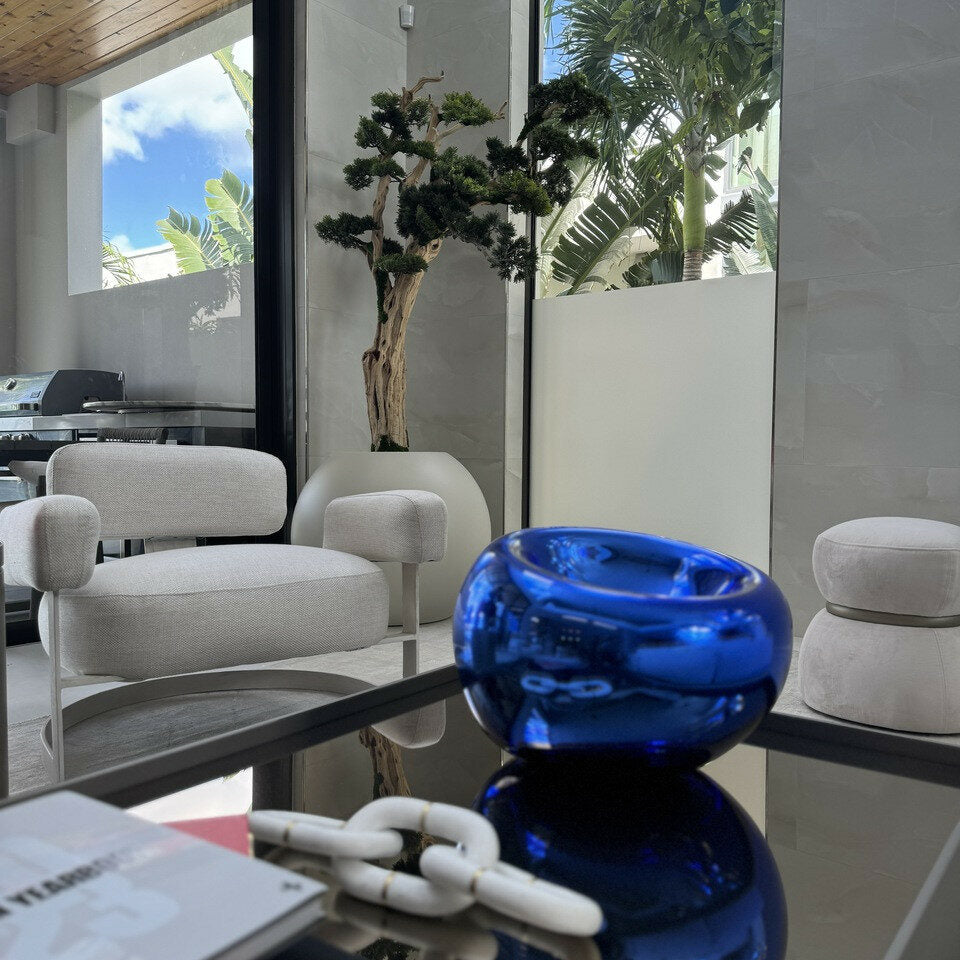 Bonsai-Baum in globusförmigem Pflanzgefäß – 180 cm, Satin-Beige